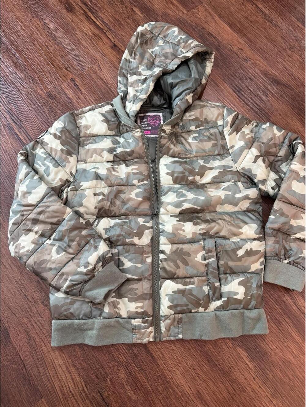 Girl’s Size 14 16 Live JUSTICE Hooded Jacket Green Camouflage-EUC